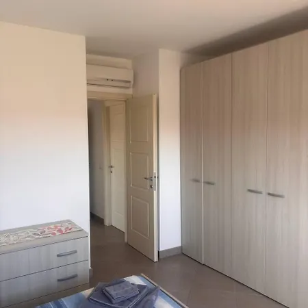 Casa Angela Будинок відпочинку Ольбія